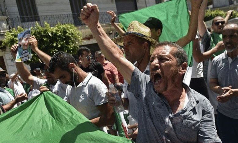 إضراب عام ووقفات احتجاجية ب 11 ولاية في جنوب الجزائر
